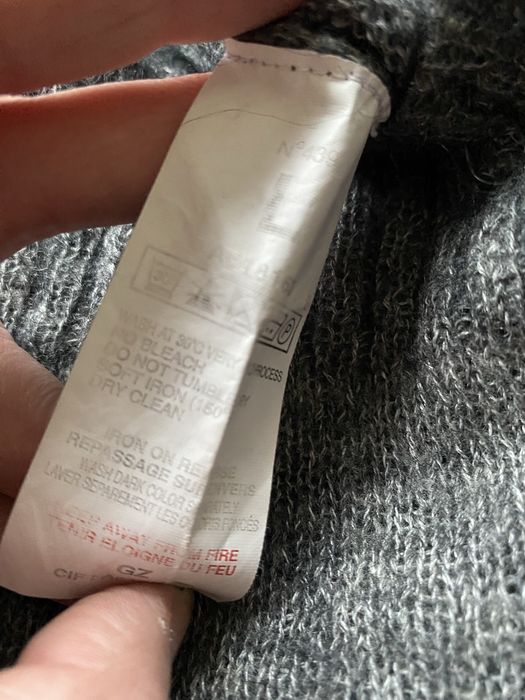 Wełniany elegancki sweter moherowy sweterek w serek z wełny