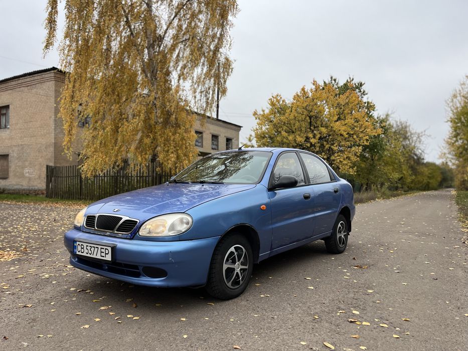 Продам автомобіль повністю обслужений, вкладень не потребує.