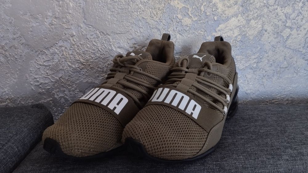 Кросівки фірми Puma
