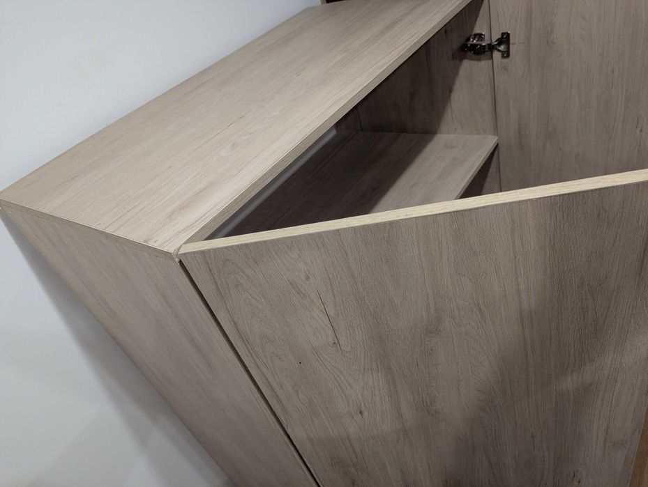 Armário de Madeira com 2 portas