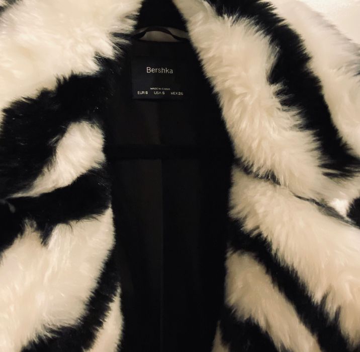 Futerko płaszcz zimowy kurtka Bershka w panterkę zeberkę zebra