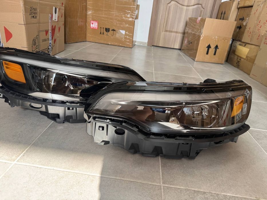 Фари Jeep Cherokee KL рестайлінг 2019–2022 передні ліва права LED