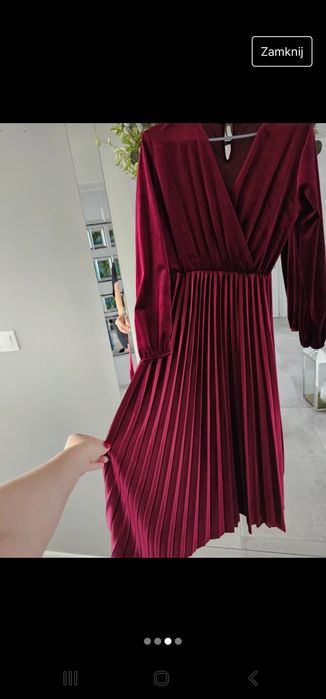 Bordowa sukienka welurowa z plisowana spódnicą rozm. Uni