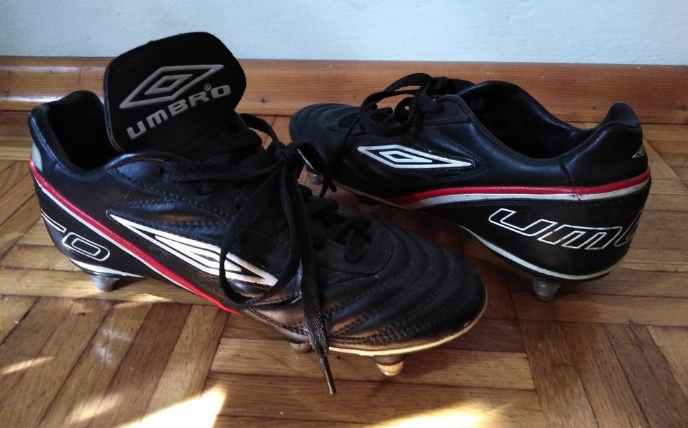 UMBRO - korki r:35,5 ***
