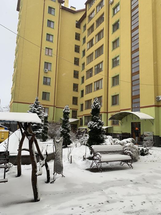 квартира подобово, затишна та світла (вільна з 07.02)