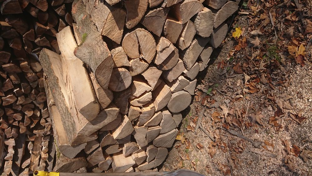 Drewno kominkowe-opalowe suche  bukowe