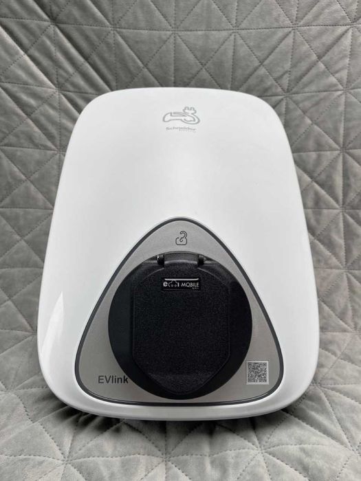 Schneider Electric EVlink Home.