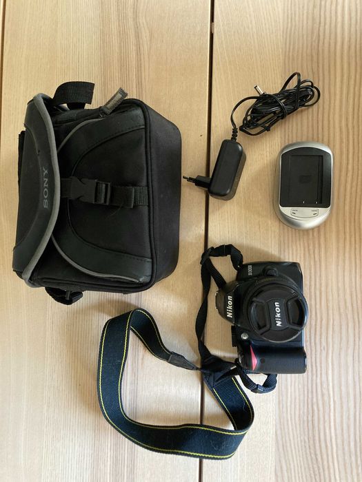 Nikon D3000 + Nikon AF Nikkor 50mm