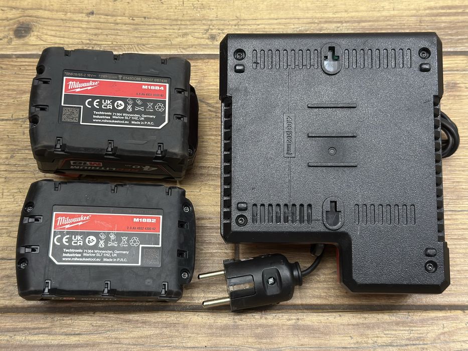 Zestaw Milwaukee | bateria M18 2AH oraz M18 4AH + ładowarka M12-18C
