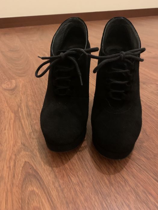 Prof, botins em pele de camurça pretos, tamanho 35