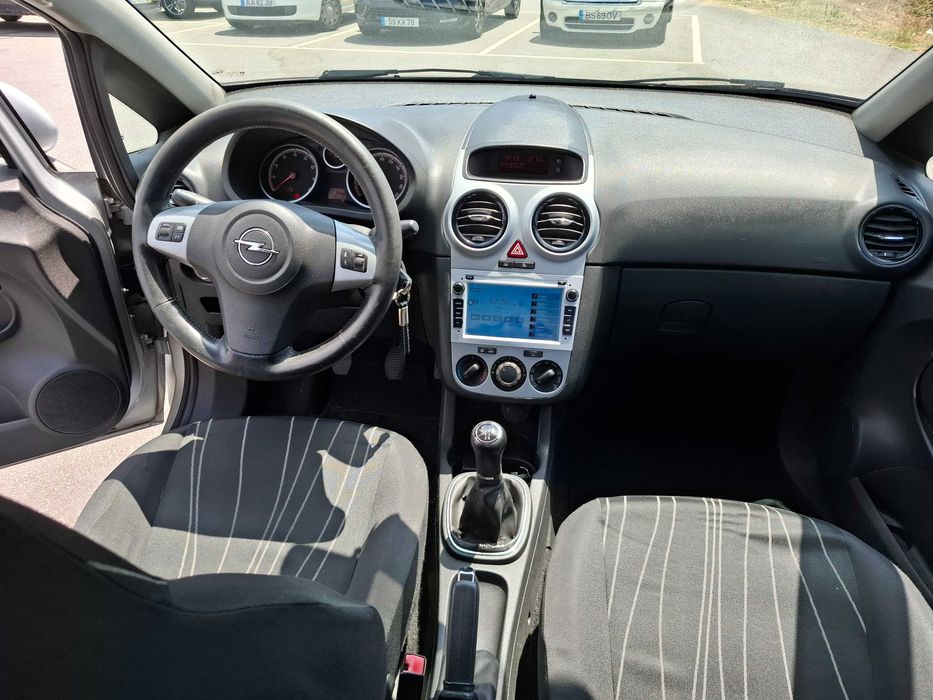 Opel Corsa — fotografia 10