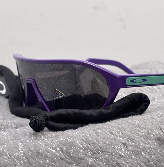 Nowe okulary marki OAKLEY model CMDN - 100% oryginał