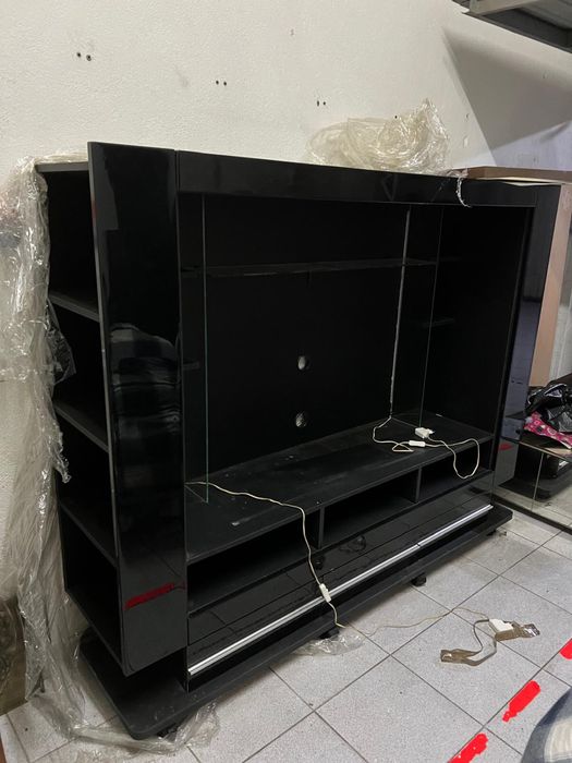 Movel para TV com arrumação