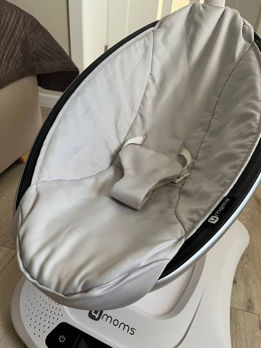 Заколисуючий центр 4moms MaMaroo