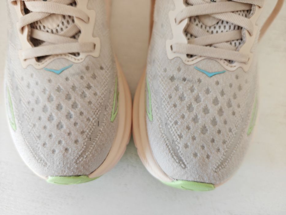 Hoka clifton 9 жіночі кросівки