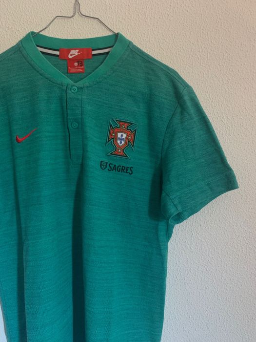polo / camisola de Portugal ( seleção futebol ) M