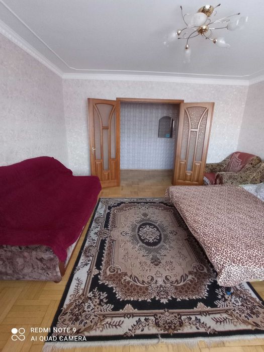 Подобово 3-на квартира рядом з McDonalds і платною парковкою, центр