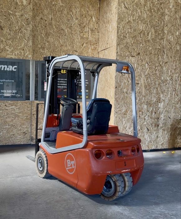 Empilhador elétrico Toyota/BT triplex 1500kg