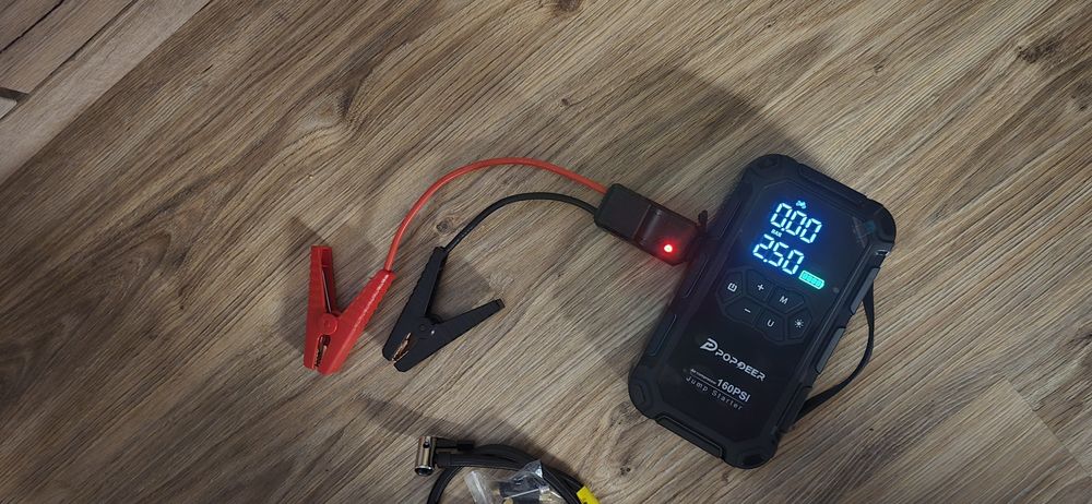 Booster rozruchowy 6000A jump starter usb powerbank kompresor pompka do koł latarka