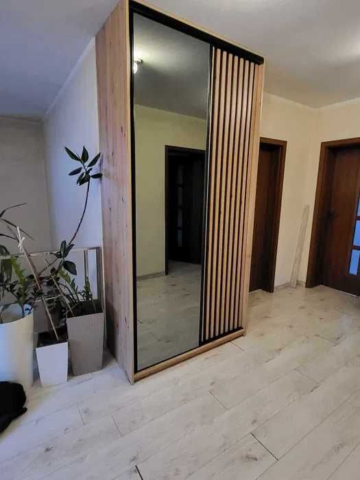 Szafy  pod wymiar, garderoby komody