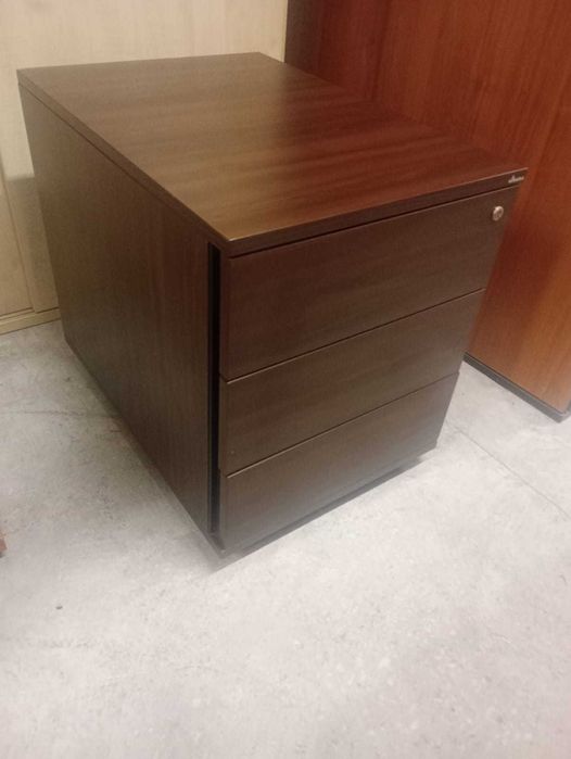 Kontenerek MARO  pod biurko przybornik brąz jezdny na kółkach