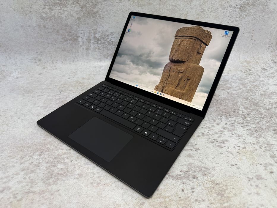 Microsoft Surface Laptop 6 Business / Ultra 7 165H / 32GB RAM / 1TB SSD / Arc / 13.5" PixelSense Dotyk (2256x1504) / Win 11 Pro / Faktura 23% Vat