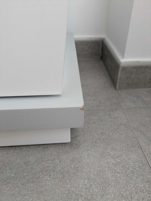 Aparador de sala com espelho em branco lacado e carvalho cinzento | Fly Panamera