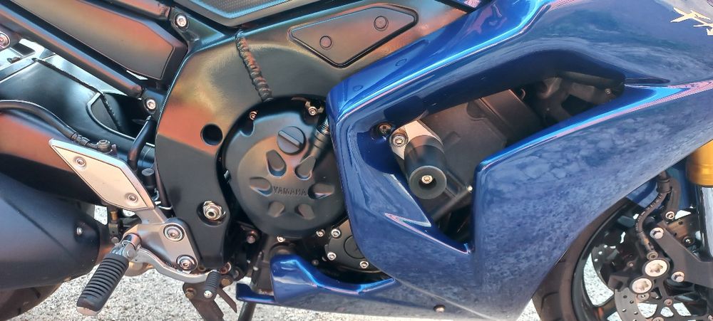 Мотоцикл Yamaha fz1s