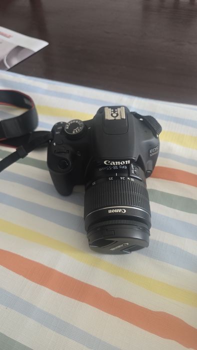 Camara canon com 2 lentes