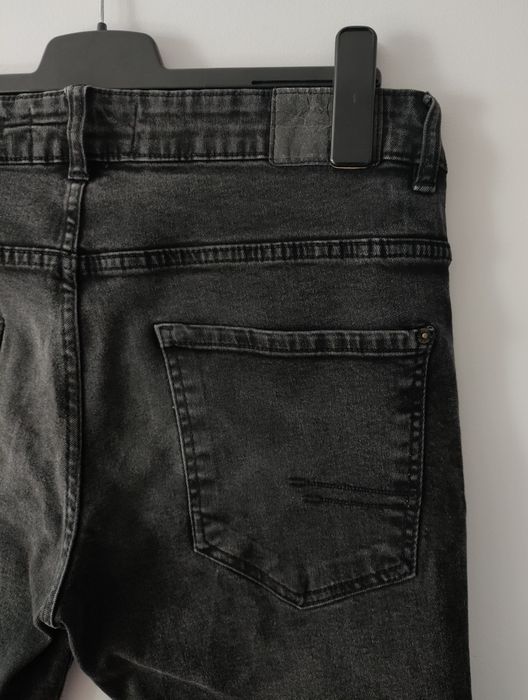 Męskie spodnie jeansowe Reserved 33 Denim Lab 38 M 40 L