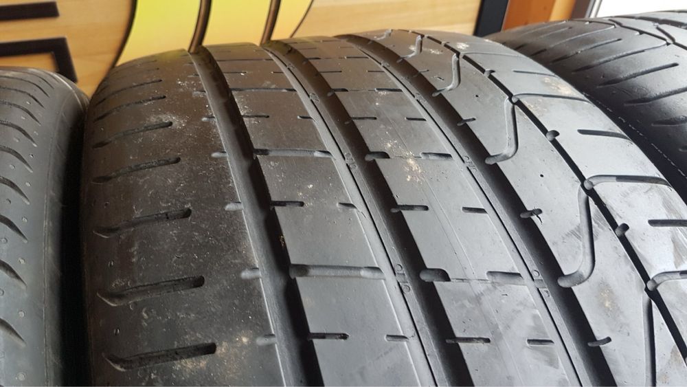 Літні шини 4 шт. 295/35 R21 Pirelli PZero