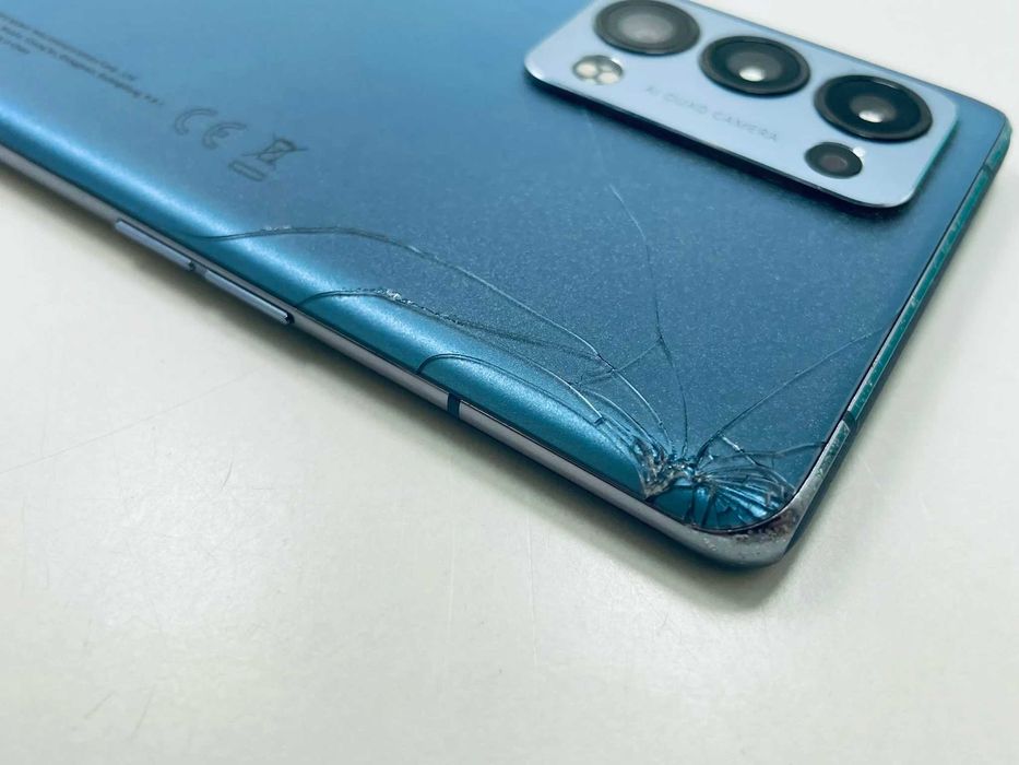 Telefon Oppo Reno6 Pro 5G ROZBITE PLECKI