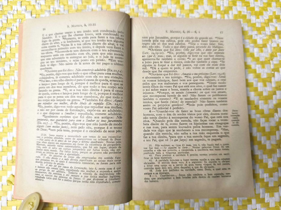 Os 4 Evangelhos e os Actos dos Apóstolos- 
Trad do Padre Matos Soares