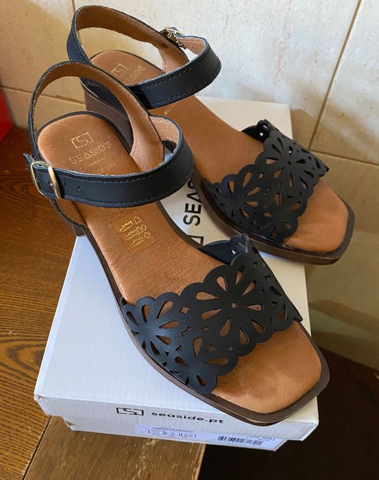 Sandálias tamanho 37