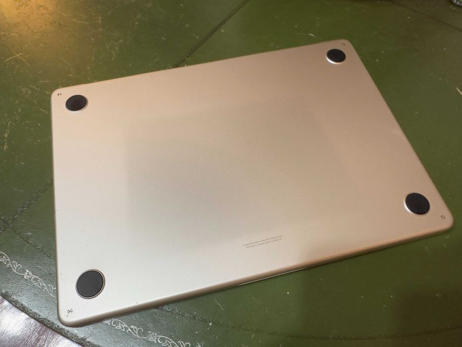 Apple Macbook Air M4 2025 16GB/256GB | Super Stan | Bateria 98% | BOX
