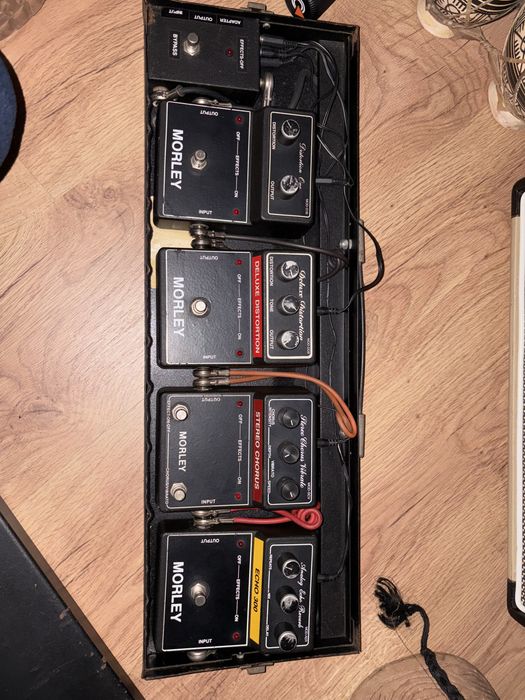 Morley Pedais AER anos 80 - Excelente esrado com pedalboard