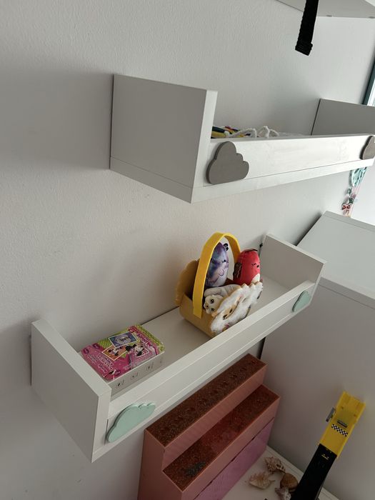 Pòłki wiszace, dzieciece.