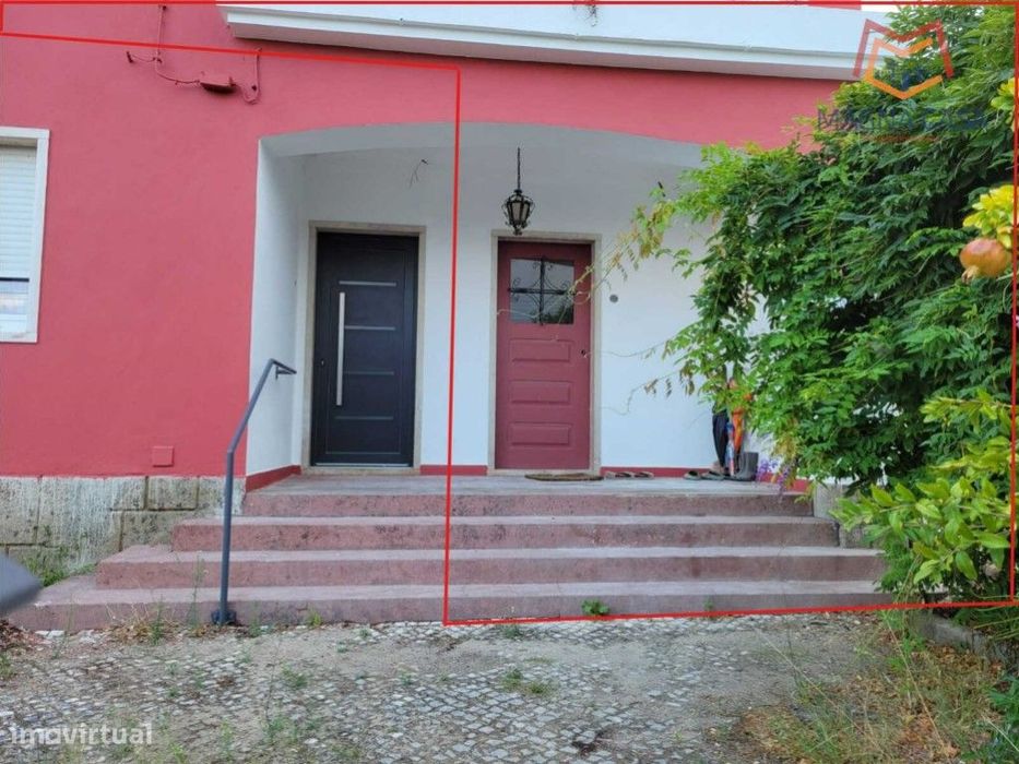 Moradia, Pinheiro Loures, Loures