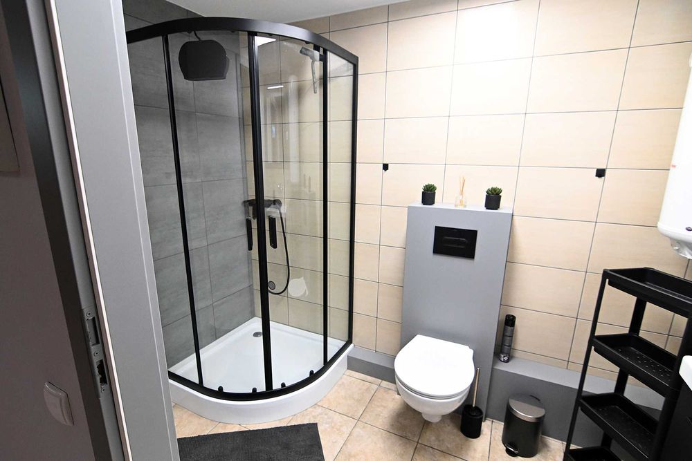 Dom na Kaszubach nad jeziorem Mausz.