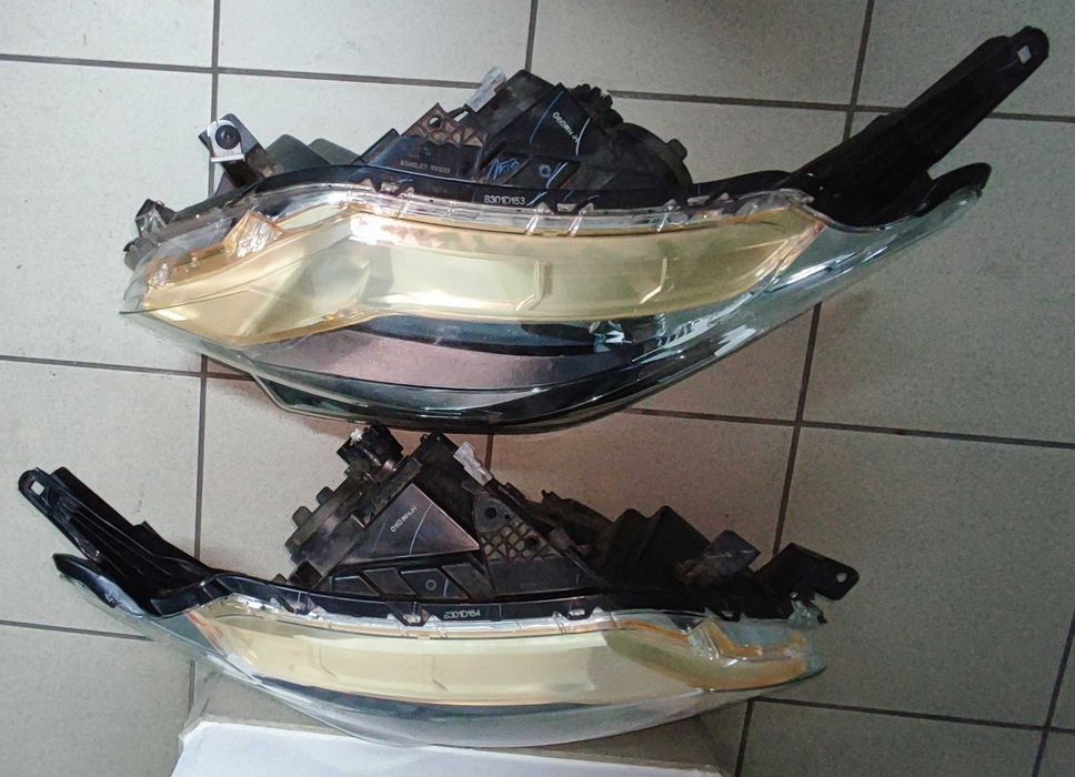 Faróis / Óticas Mitsubishi L200 a partir 2014 Original