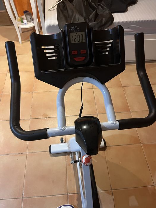 Bike cycling  spining super bom estado