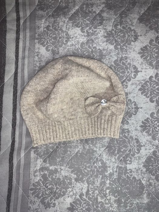 Берет на девочку в составе шерсть