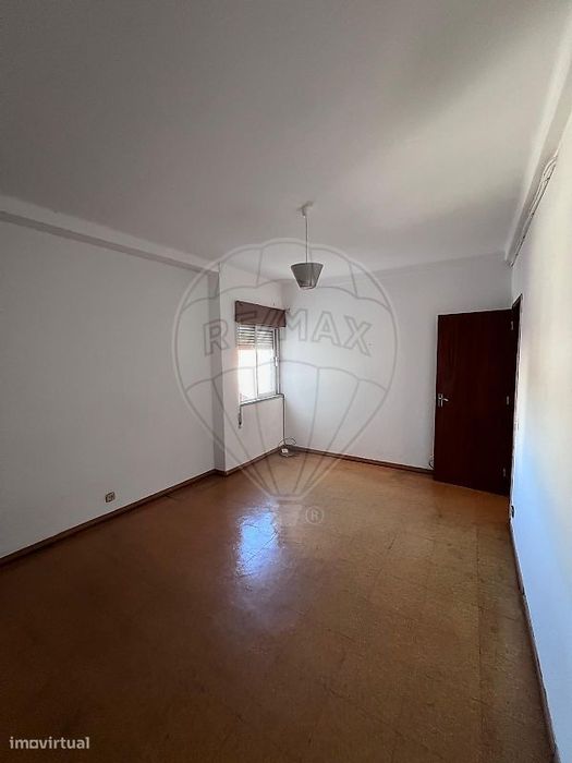 Apartamento T4 para venda