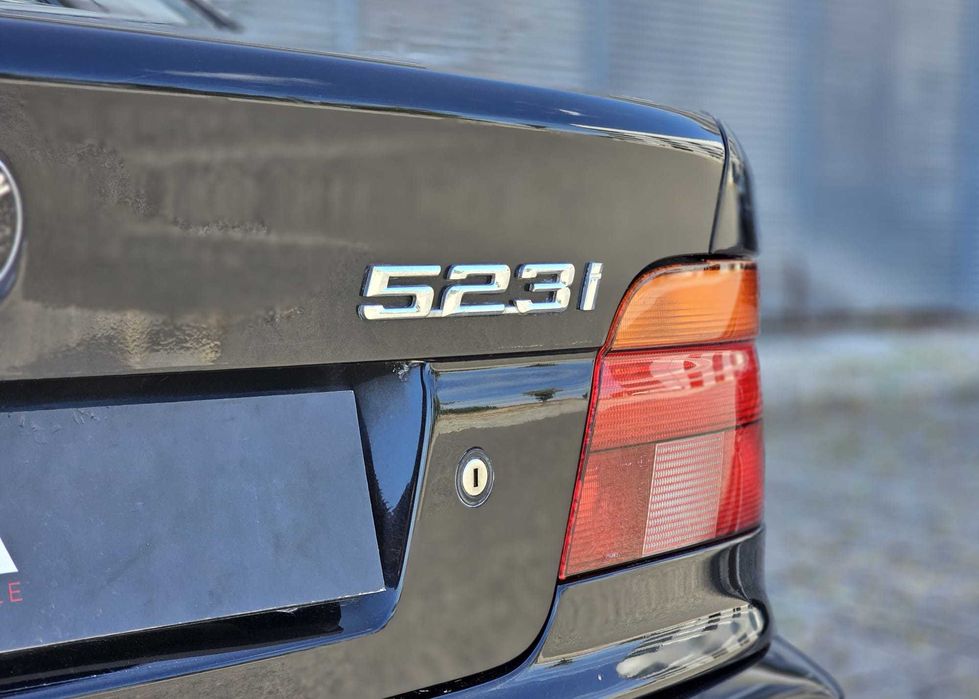 BMW 523 — fotografia 6