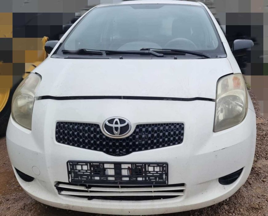 CZĘŚCI Toyota Yaris II 2 1.0 kolor 068