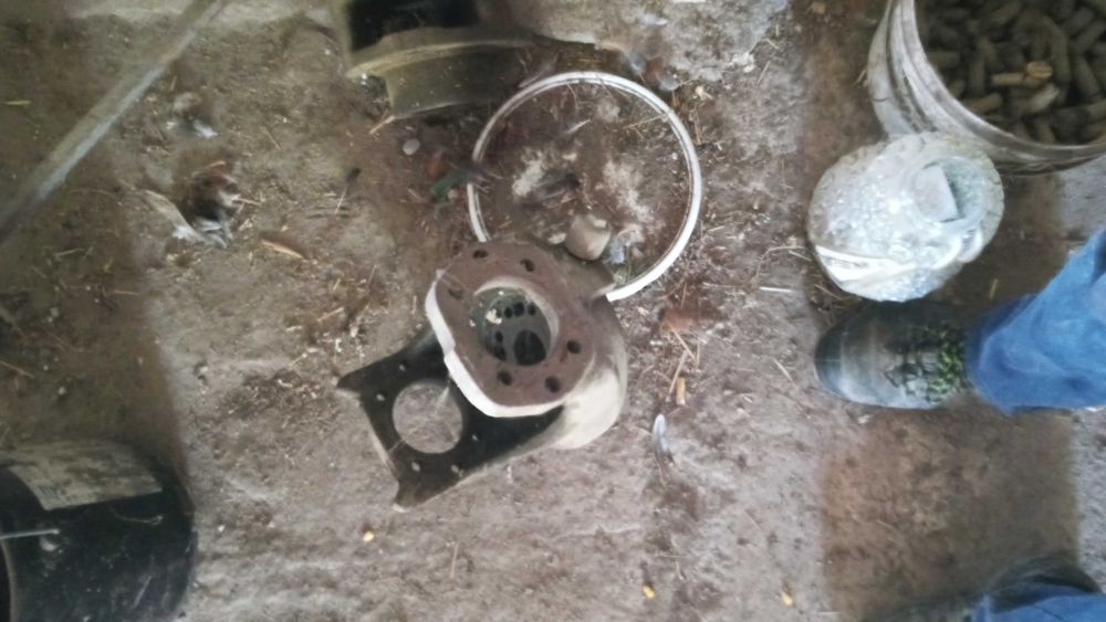 zwrotnica przedni napęd ursus zetor  6 cyl.