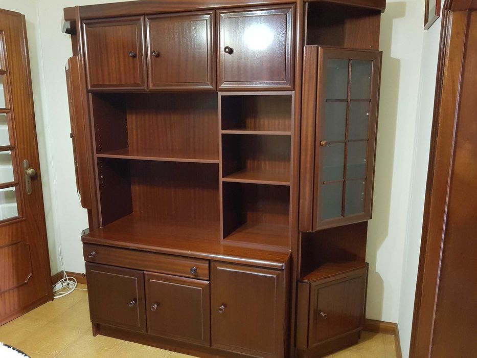 Móveis de sala de jantar e sala de estar