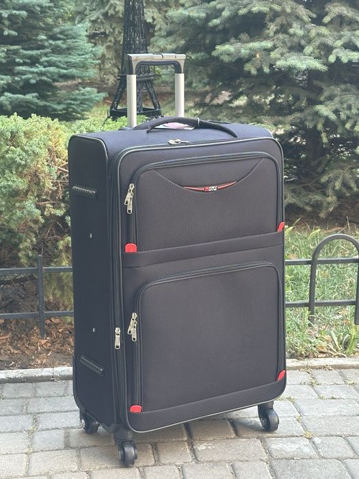 Чемодан Easy move s 849 грн, m 1899,L 1899 , xl 2899