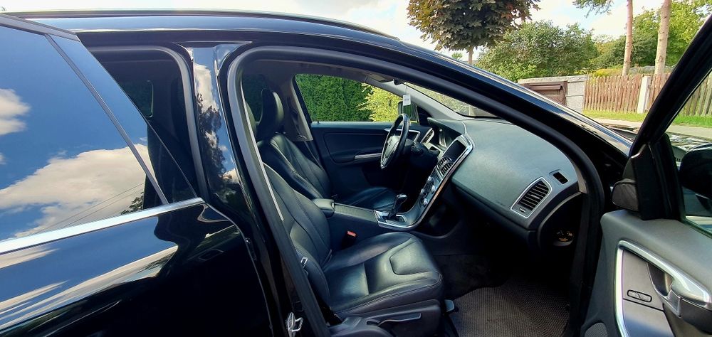 Volvo XC60 2017 r 2.0 D, kamera, wirtualne  zegary, skóra, aktywny tempomat