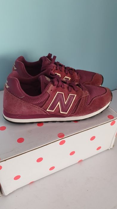 Buty sportowe New Balance w modnym kolorze Rozmiarze 36.5